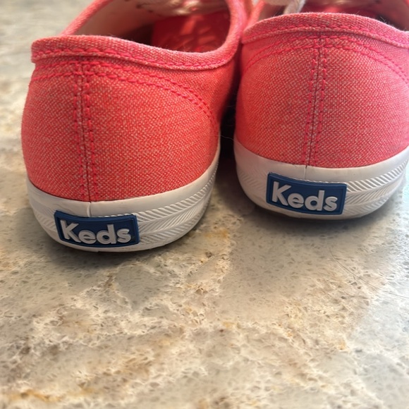 Keds women’s sneakers in coral neon size 7.5 - Picture 4 of 4